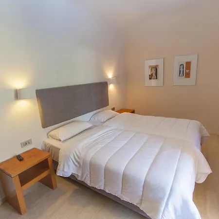 Antikyra Beach Hotel 2*