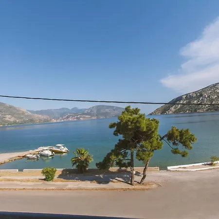 Antikyra Beach Hotel Szálloda 2*
