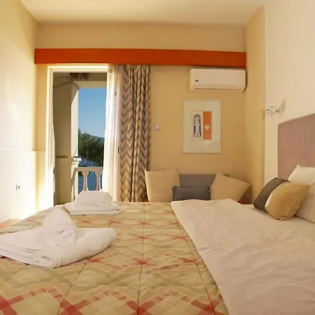 Hotell Antikyra Beach Hotel