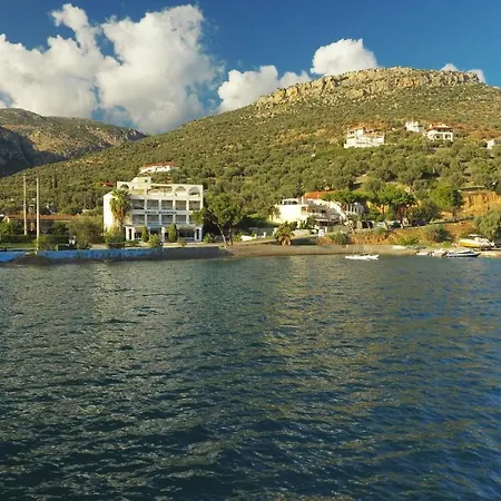 Szálloda Antikyra Beach Hotel 2*